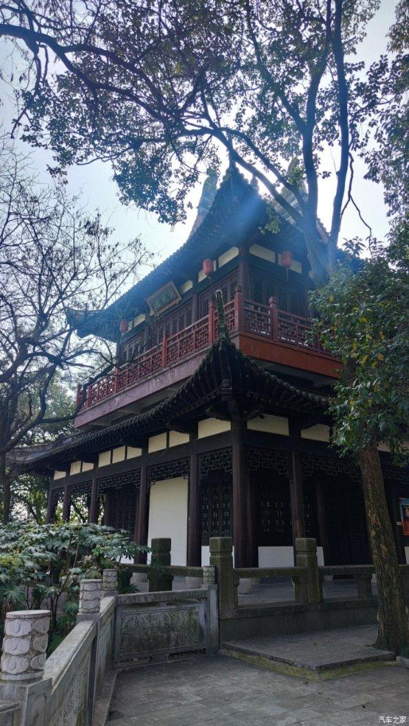 Capitol Federal Financial(CFFN.US)Barry Anthony S.增持399股普通股股份，价值